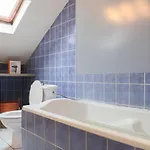 Terracotta Duplex, 8 Guest, Garage Included *