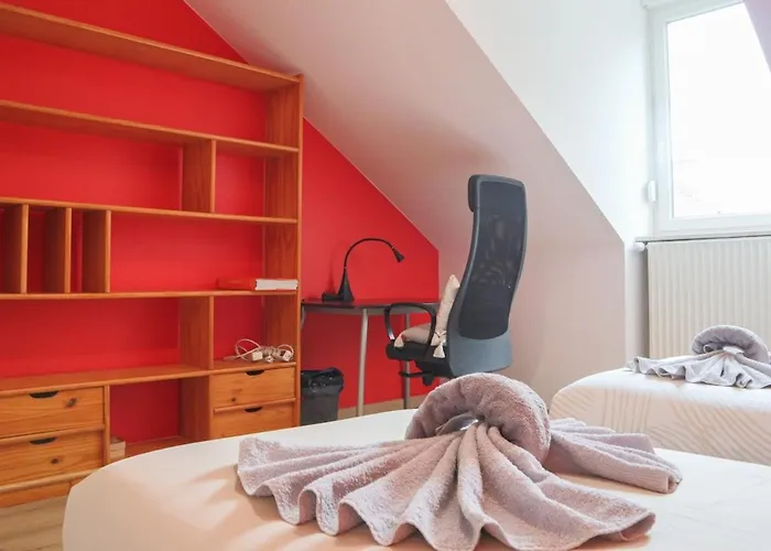 Terracotta Duplex, 8 Guest, Garage Included * Mulhouse